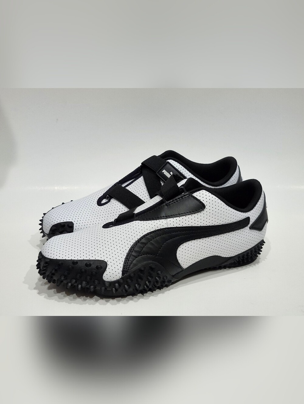Puma Mostro Perforated Leather Pack Sneakers White/Black 397331-01 Men's Sz 9.5